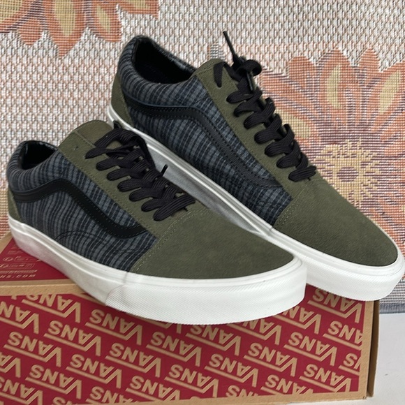 Vans Men’s Old Skool
Grunge Plaid Multi
VN000CP5BMB
Sneakers - Picture 5 of 16